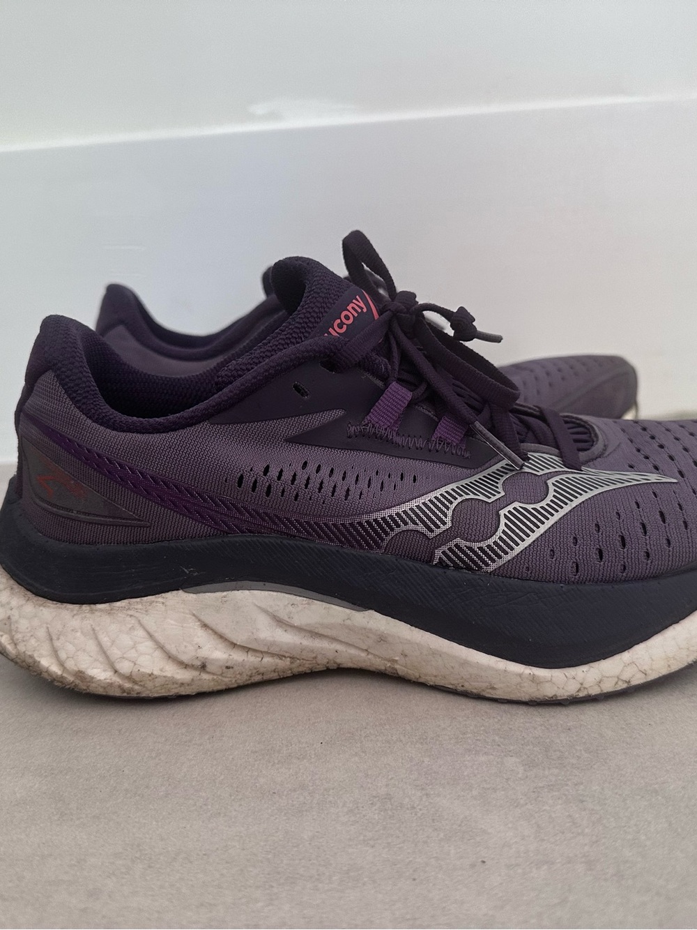 Saucony Women's Dark Purple and Black Running Shoes Endorphin Speed 4